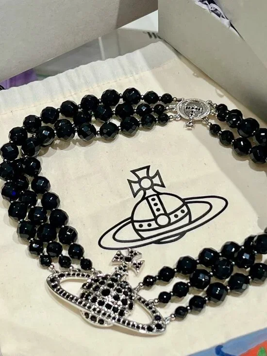 Vivienne Westwood Three Row Pearl Bas Relief Choker in Black (Brand New) - Picture 5 of 6